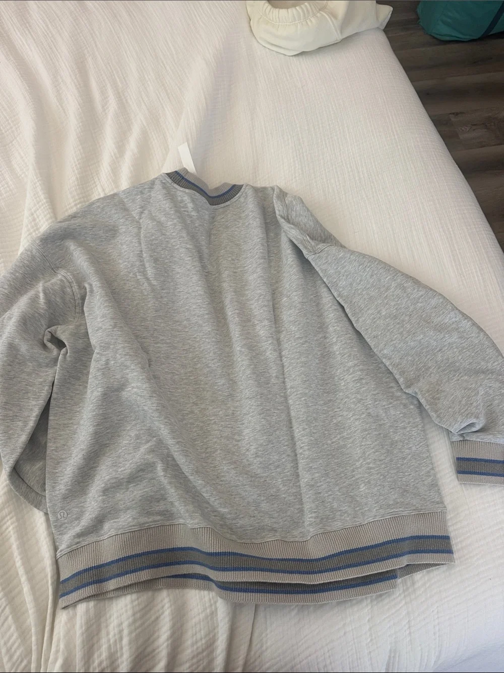 Lululemon Perfectly Oversized Ringer Crew in Heathered Core Ultra Light Grey